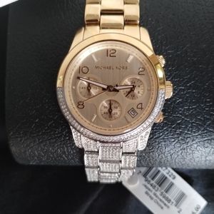 New MICHAEL KORS HALF BLITZ RUNWAY CHRONOGRAPH WATCH